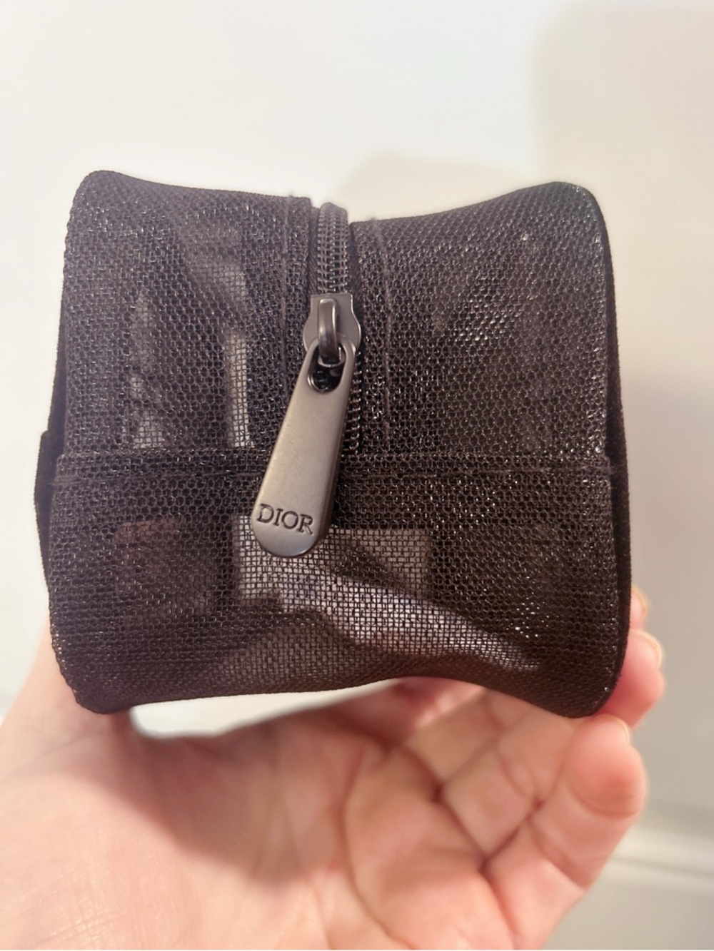 Dior Beauty Black Mesh Cosmetic Make Up Bag Zip Pouch Case W/ Box NIB - Picture 4 of 5